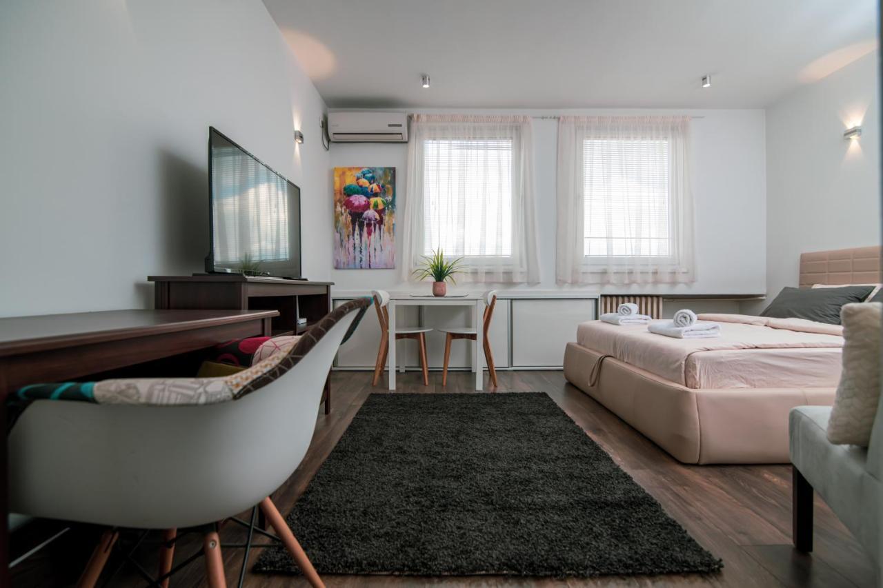5 Star Central Studio Σκόπια Εξωτερικό φωτογραφία