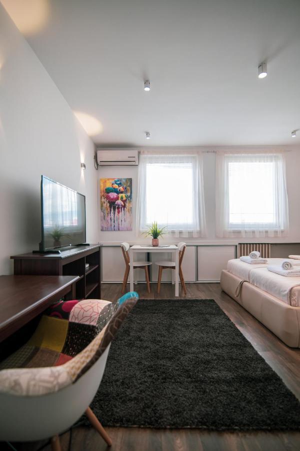 5 Star Central Studio Σκόπια Εξωτερικό φωτογραφία