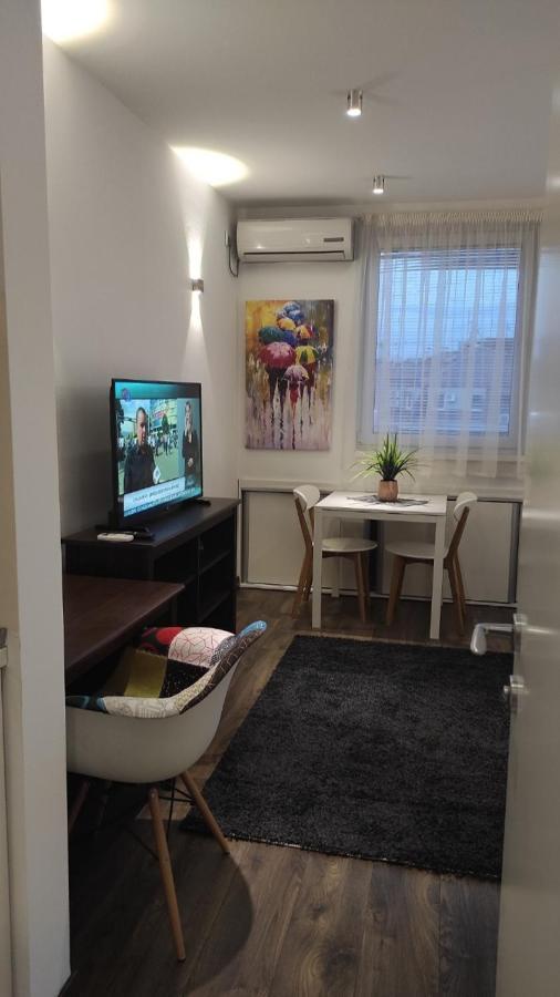 5 Star Central Studio Σκόπια Εξωτερικό φωτογραφία